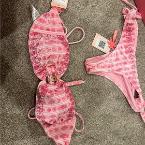 Chic Pink Patterned Bikini Set